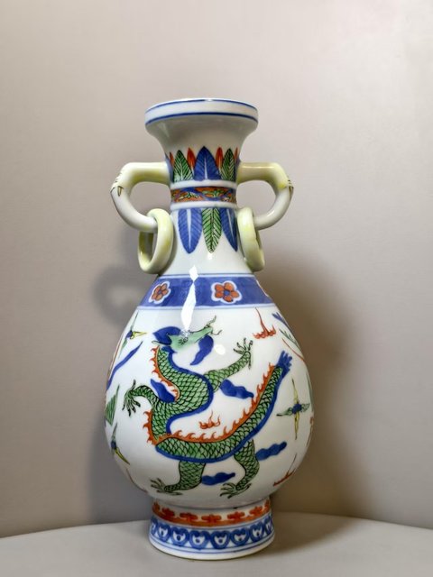 古玩陶瓷清晚·青花五彩龍鳳紋雙耳瓶 真品鑒賞圖