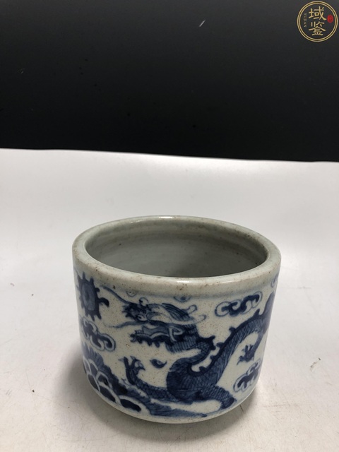 古玩陶瓷清中晚·青花雙龍戲珠紋筒式爐拍賣，當前價格2800元