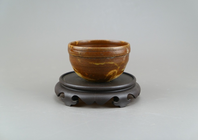 古玩陶瓷明末清初.紫金釉茶盞拍賣(mài),當(dāng)前價(jià)格33元