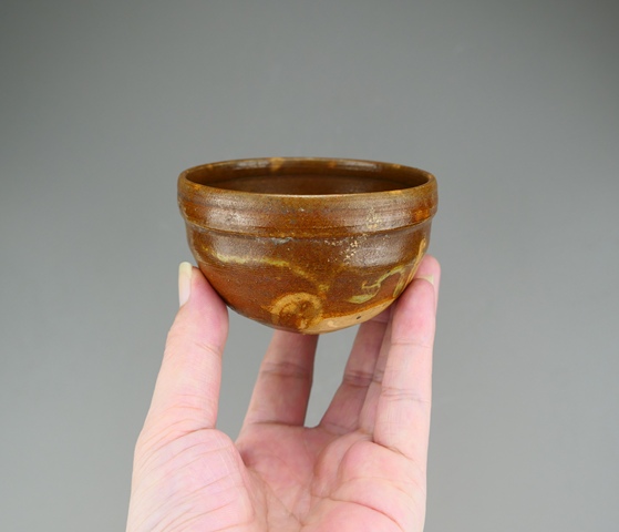古玩陶瓷明末清初.紫金釉茶盞拍賣(mài),當(dāng)前價(jià)格33元