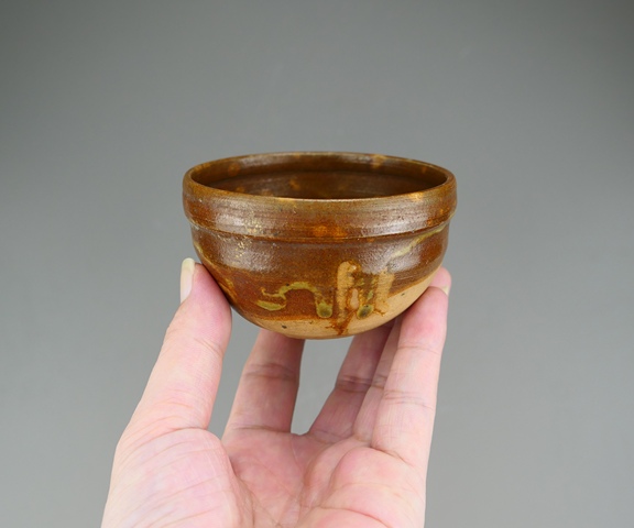 古玩陶瓷明末清初.紫金釉茶盞拍賣(mài),當(dāng)前價(jià)格33元