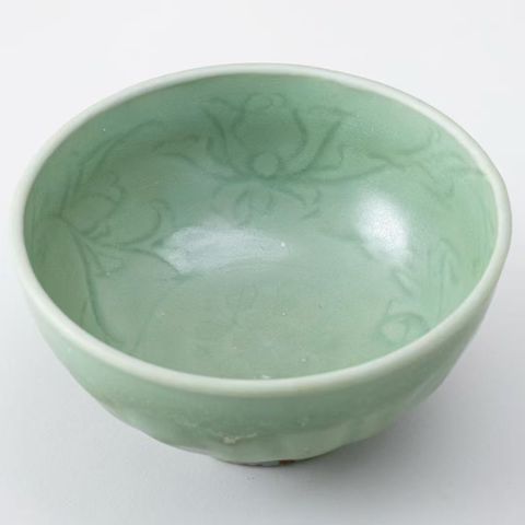 古玩陶瓷青釉刻花紋碗真品鑒賞圖