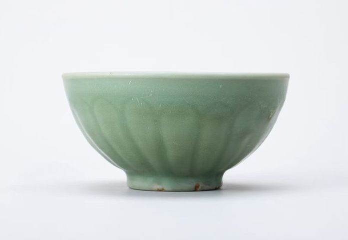 古玩陶瓷青釉刻花紋碗真品鑒賞圖