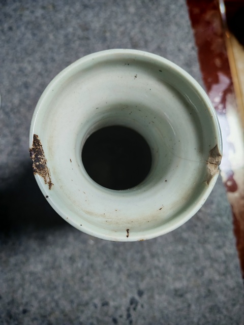 古玩陶瓷纏枝花囍字紋獅耳瓶真品鑒賞圖