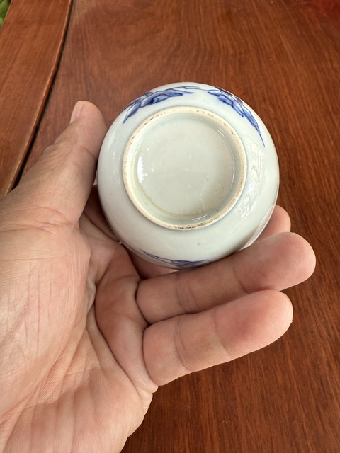 古玩陶瓷青花杯真品鑒賞圖