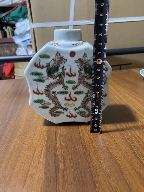 古玩陶瓷五彩龍紋茶葉罐真品鑒賞圖