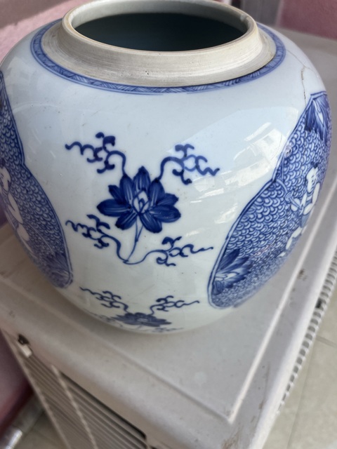 古玩陶瓷連生貴子圖青花罐真品鑒賞圖