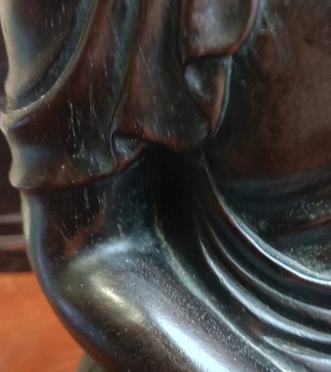 古玩雜項紅木雕刻的禪定釋迦牟尼佛真品鑒賞圖