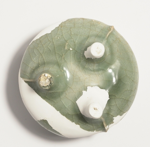 古玩陶瓷龍泉窯鬲式爐真品鑒賞圖