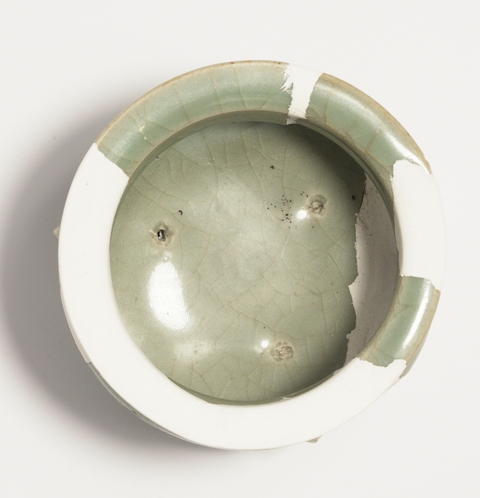 古玩陶瓷龍泉窯鬲式爐真品鑒賞圖