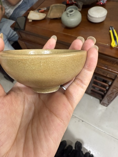 古玩陶瓷龍泉青瓷黃釉茶盞真品鑒賞圖
