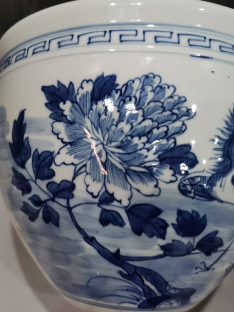 古玩陶瓷青花牡丹鳳凰紋卷缸真品鑒賞圖