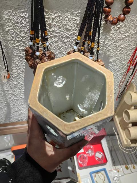 古玩陶瓷六方開窗獅子冒桶真品鑒賞圖