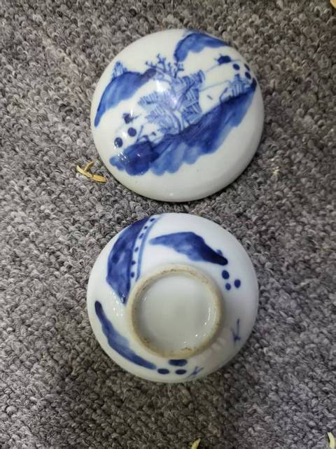 古玩陶瓷青花山水印泥盒真品鑒賞圖