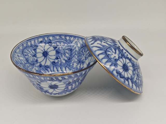 古玩陶瓷青花纏枝花紋蓋碗拍賣,當前價格3888元