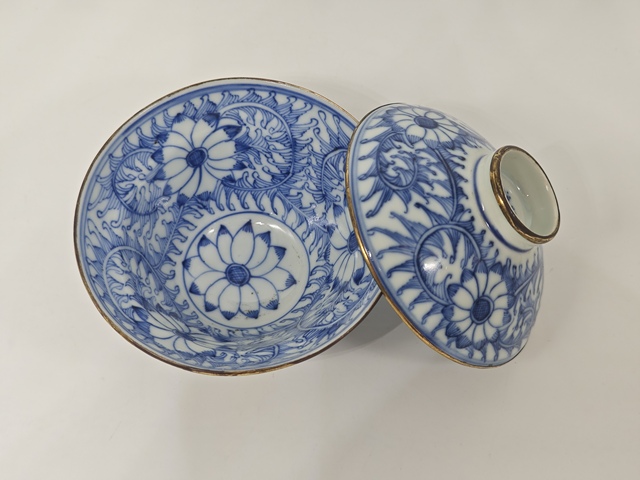 古玩陶瓷青花纏枝花紋蓋碗拍賣,當前價格3888元