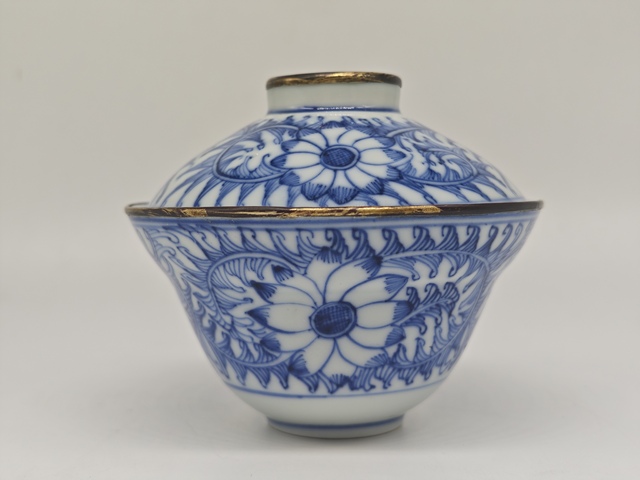古玩陶瓷青花纏枝花紋蓋碗拍賣,當前價格3888元