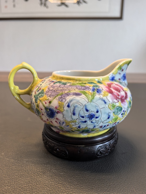 古玩陶瓷民國黃地粉彩百花壺真品鑒賞圖