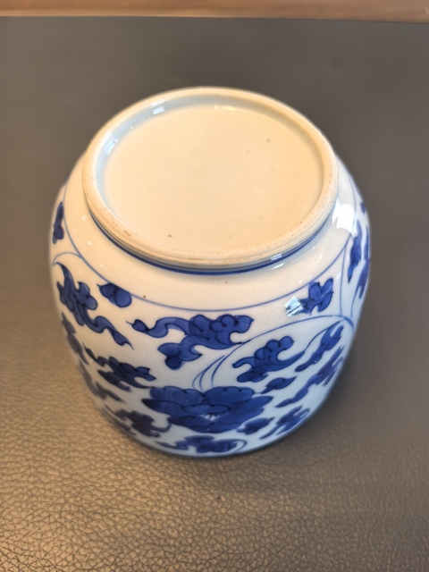 古玩陶瓷康熙翠毛藍青花纏枝花卉紋缸拍賣,當前價格1600元