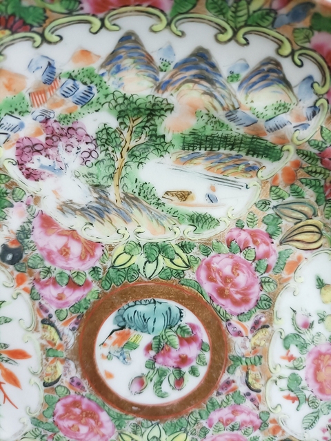 古玩陶瓷廣彩山水花卉紋盤真品鑒賞圖
