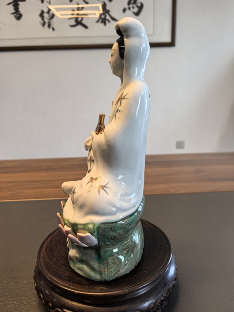 古玩陶瓷民國白釉粉彩觀音菩薩造像拍賣，當(dāng)前價(jià)格388元
