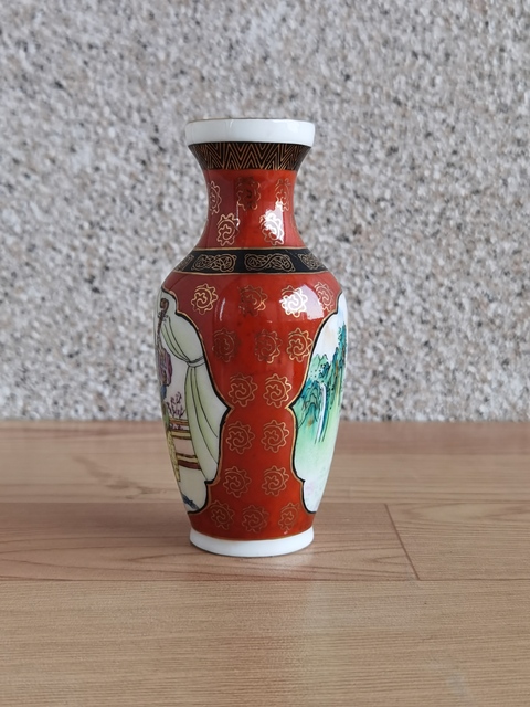 古玩陶瓷琵琶女彩瓷瓶拍賣,當(dāng)前價(jià)格120元