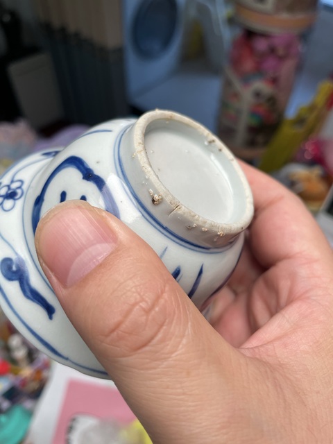古玩陶瓷晚清青花折沿杯真品鑒賞圖