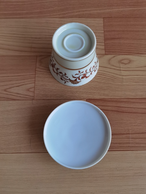 古玩陶瓷花卉紋蓋杯拍賣,當前價格168元