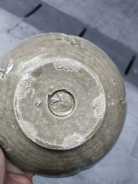 古玩陶瓷青釉花口碗真品鑒賞圖
