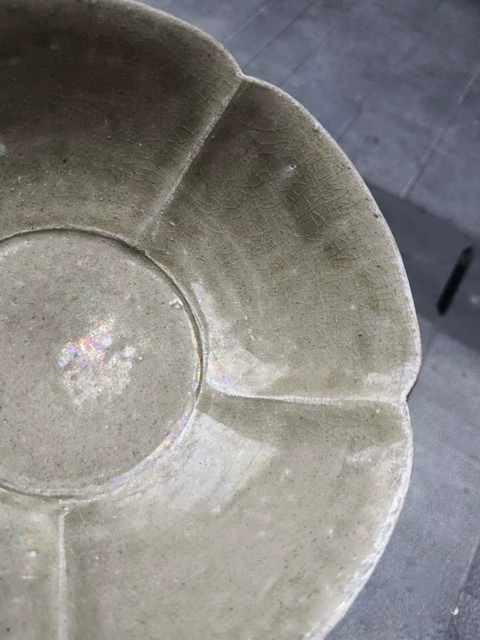 古玩陶瓷青釉花口碗真品鑒賞圖
