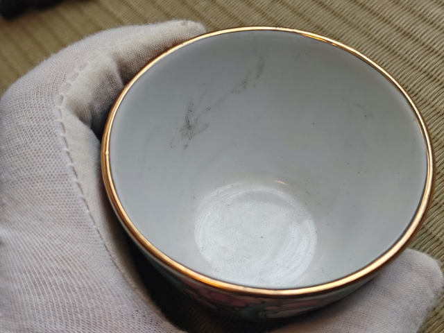 古玩陶瓷人物紋廣彩杯真品鑒賞圖