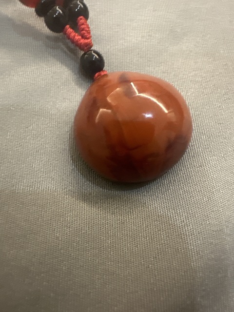 古玩玉器南紅瑪瑙吊墜真品鑒賞圖
