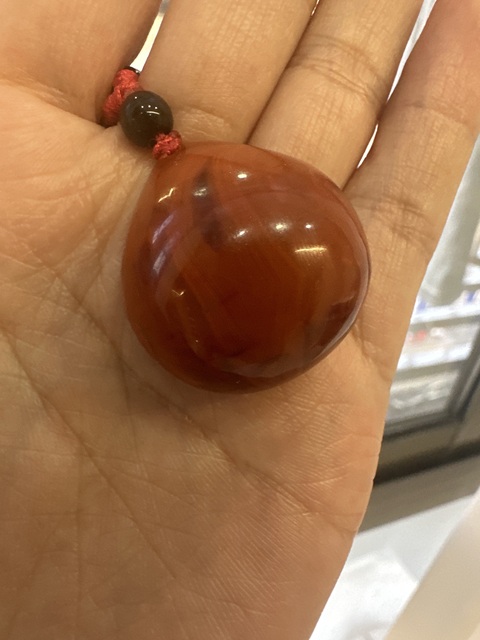 古玩玉器南紅瑪瑙吊墜真品鑒賞圖
