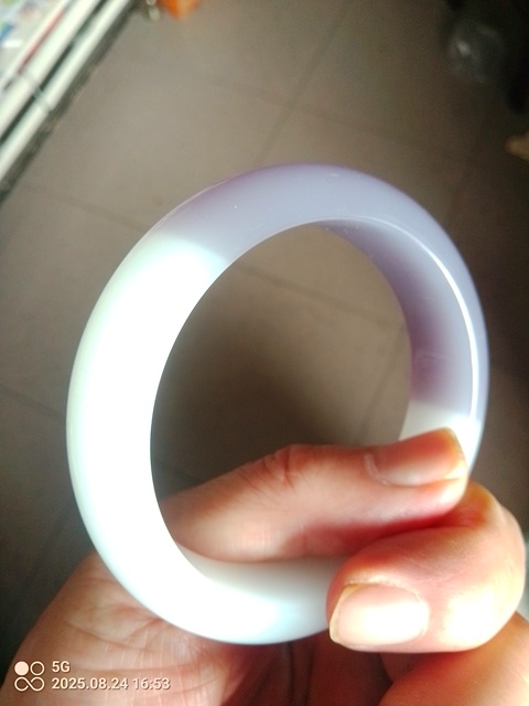 古玩玉器“乳化玻璃”手鐲真品鑒賞圖