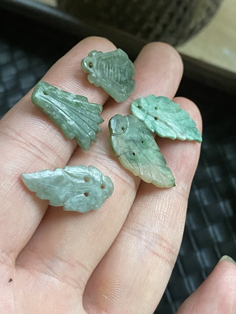 古玩玉器天然翡翠花片真品鑒賞圖