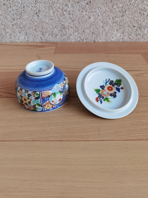 古玩陶瓷花卉紋蓋杯拍賣,當前價格220元