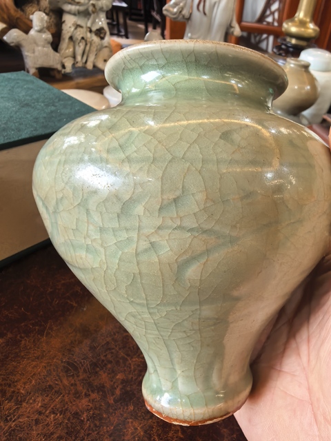 古玩陶瓷元末明初龍泉窯小罐真品鑒賞圖