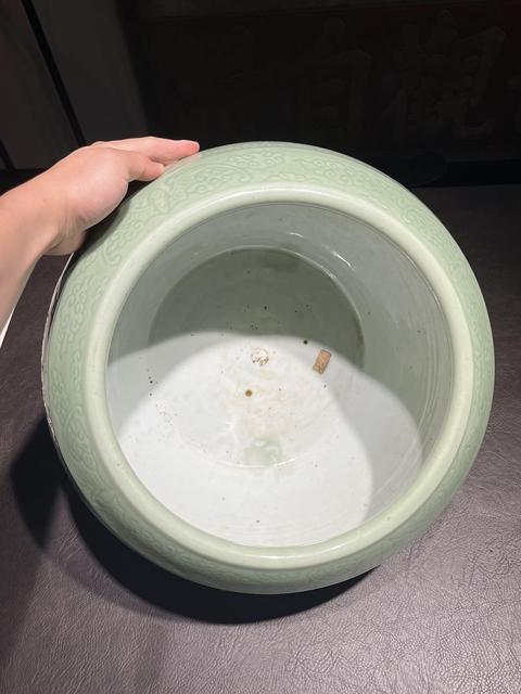 古玩陶瓷豆青釉水呈真品鑒賞圖