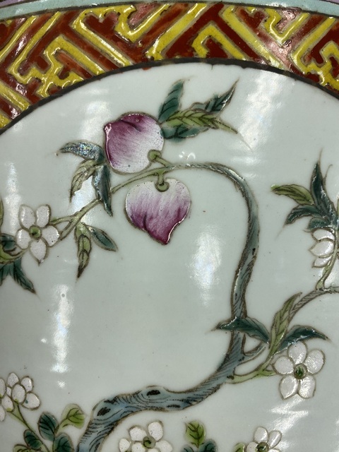 古玩陶瓷民國粉彩花卉紋花觚真品鑒賞圖