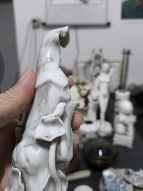 古玩陶瓷民國時期德化窯白釉觀音塑像真品鑒賞圖