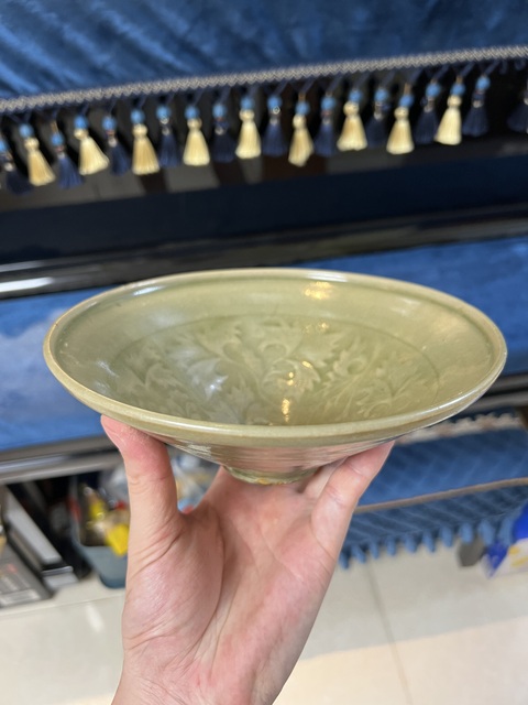 古玩陶瓷耀州窯菠蘿牡丹碗真品鑒賞圖