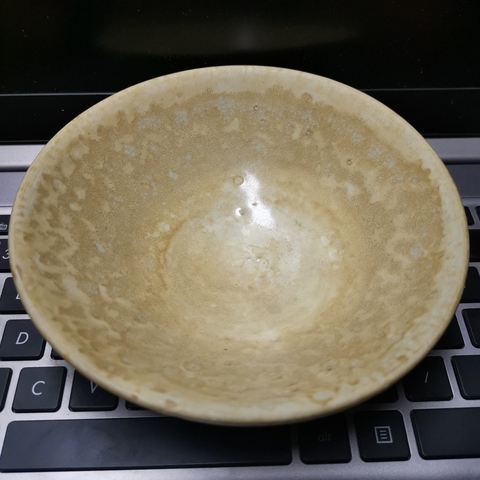 古玩陶瓷鞏縣窯褐釉唇口碗真品鑒賞圖