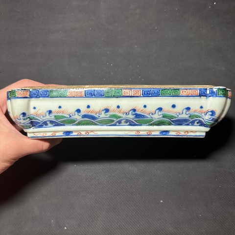 古玩陶瓷青花五彩龍紋蓋盒真品鑒賞圖