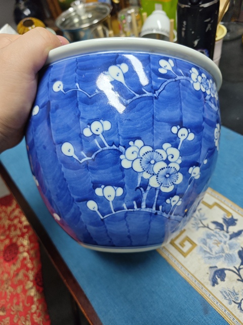 古玩陶瓷青花留白冰梅紋缸拍賣,當(dāng)前價(jià)格2800元
