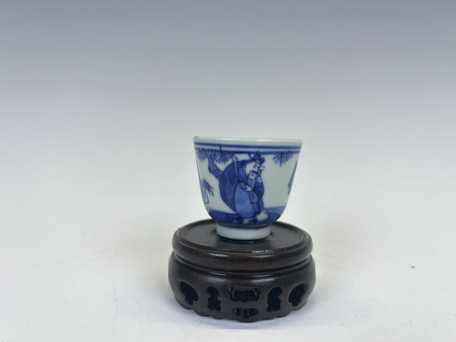 古玩陶瓷晚清·福祿壽三星杯拍賣(mài),當(dāng)前價(jià)格396元