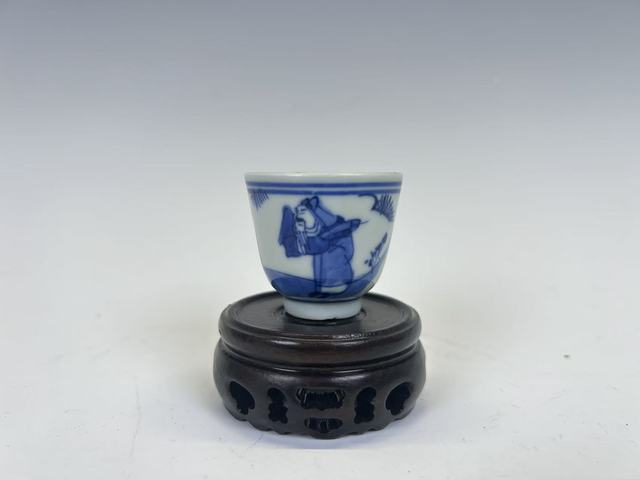 古玩陶瓷晚清·福祿壽三星杯拍賣(mài),當(dāng)前價(jià)格396元