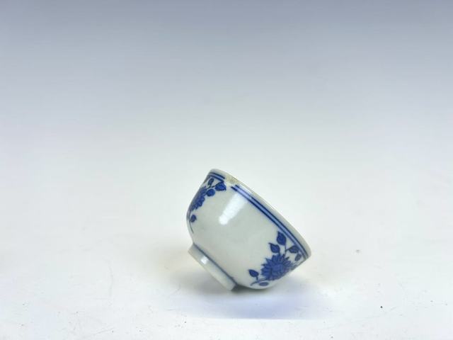 古玩陶瓷清中早期·青花花卉杯拍賣,當(dāng)前價格99元
