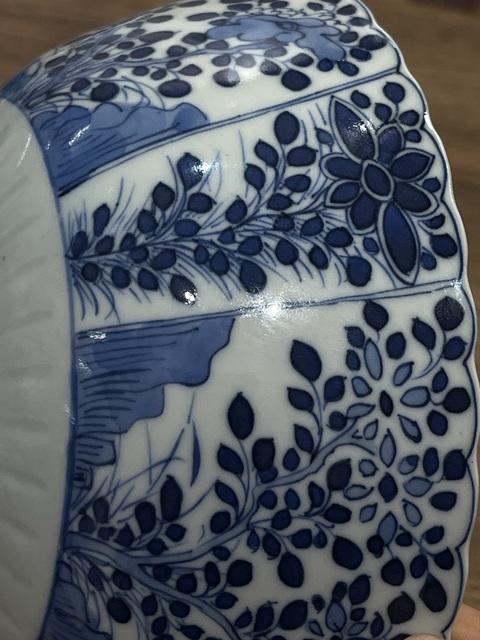 古玩陶瓷青花開(kāi)窗花卉紋碗真品鑒賞圖