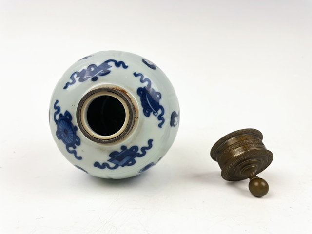古玩陶瓷清康熙·青花四美圖瓜棱罐拍賣,當前價格5940元