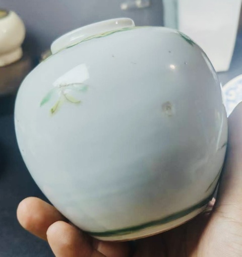 古玩陶瓷仕女嬰戲紋罐真品鑒賞圖